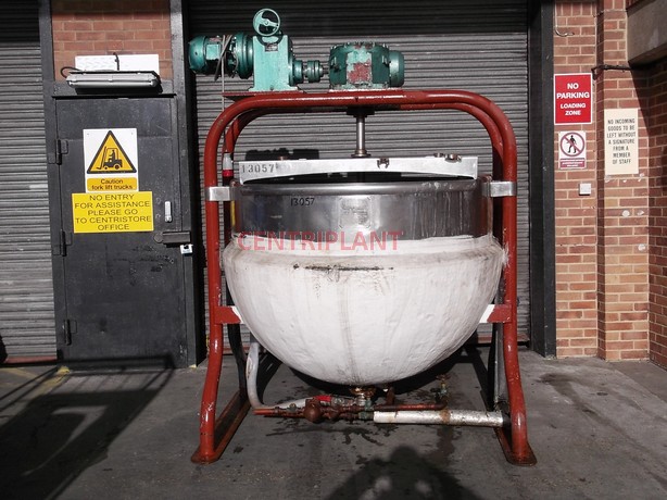 13057 - 1,300 LTR STAINLESS STEEL STEAM JACKETED TANK SIDE SCRAPE MIXING TANK